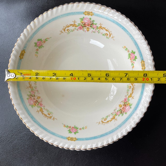 Vintage 1930s Johnson Bros. Floral Bowl - photo 4