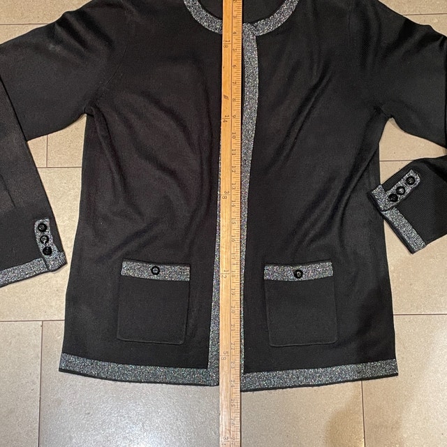 Gorgeous Black Tabi Cardigan w/ silver trim-Size Small - photo 4