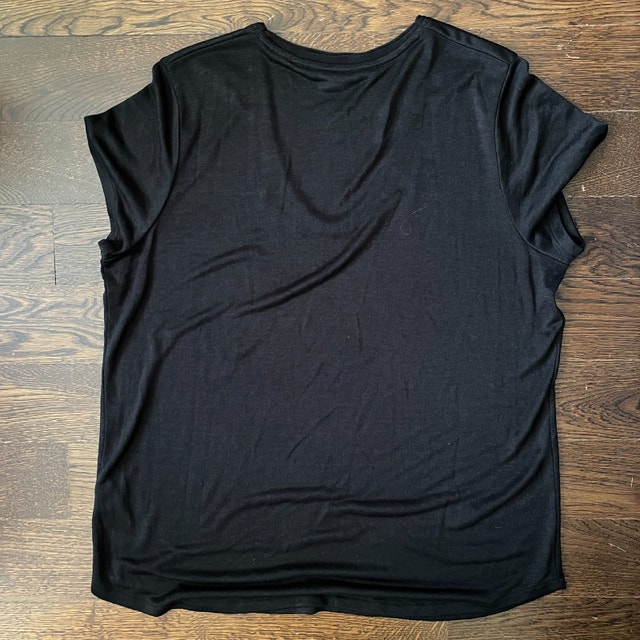 Vince Black V-neck T-shirt-Large - photo 3