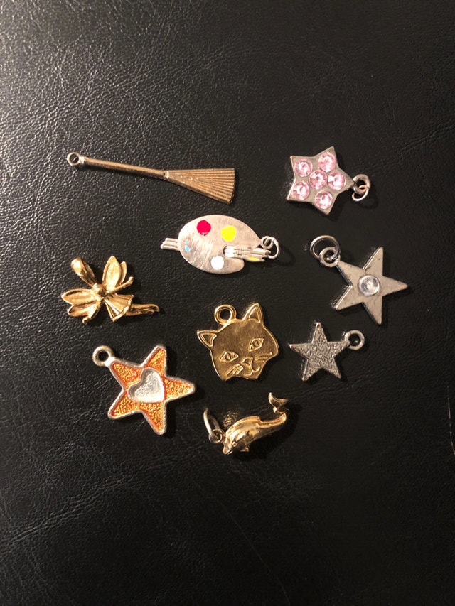 Lot of 9 assorted bracelet/necklace charms/pendants - Cute