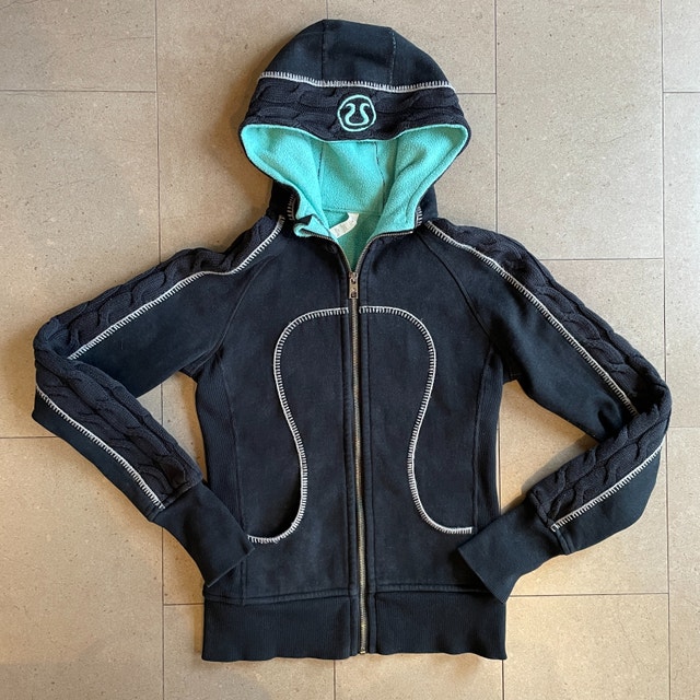 Lululemon Special edition cable knit Scuba Zip Hoodie-Size 2