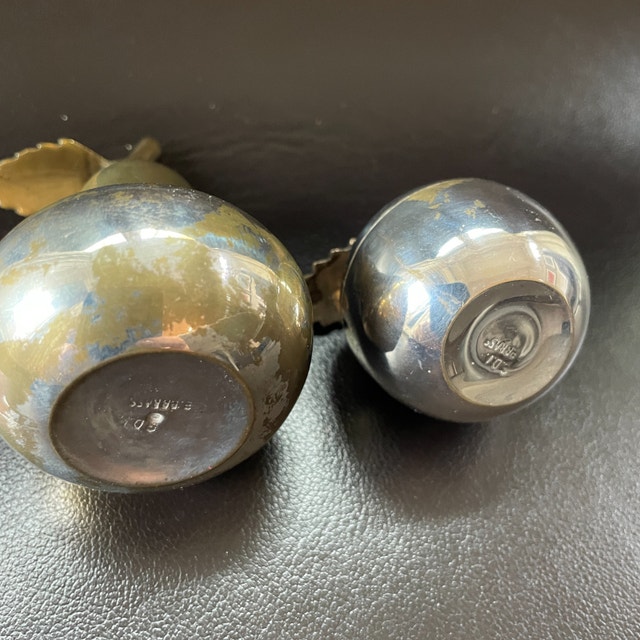 Vintage silver plated brass apple & pear shakers - photo 2