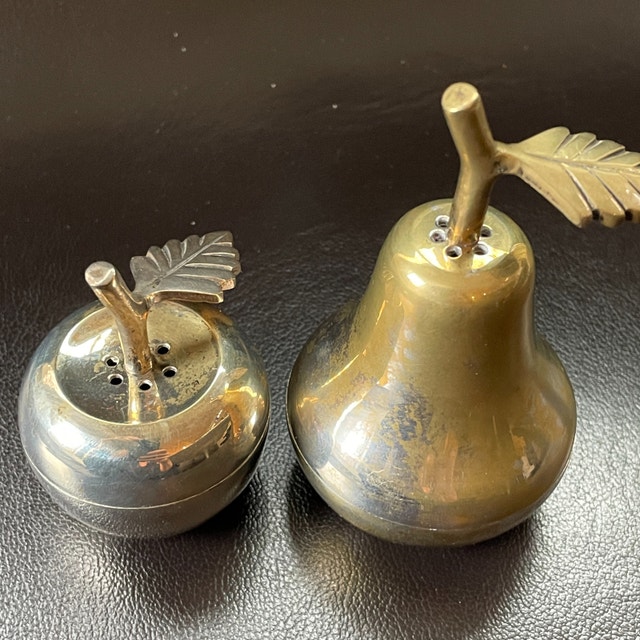 Vintage silver plated brass apple & pear shakers - photo 5