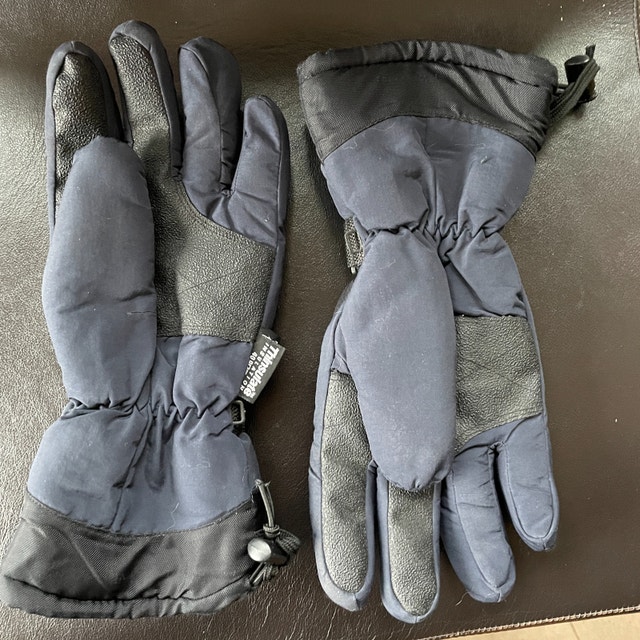 Misty Mountain Winter Thinsulate Ski Gloves. Size Medium - photo 2