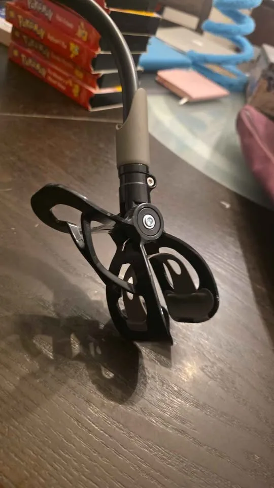 Phone holder gooseneck mount NEVER USED payed $30 asking $15 image indicator(4)