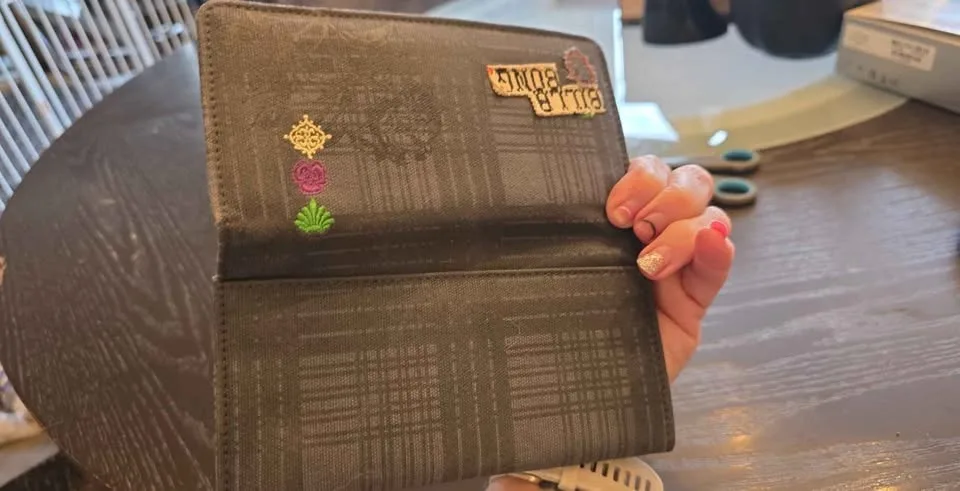 Wallet, BillaBong super cute image indicator(3)