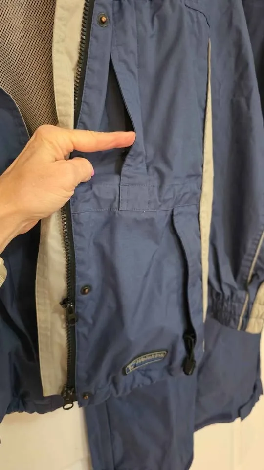Rain suit - Westskins sz small Jacket and pants In great conditi image indicator(10)