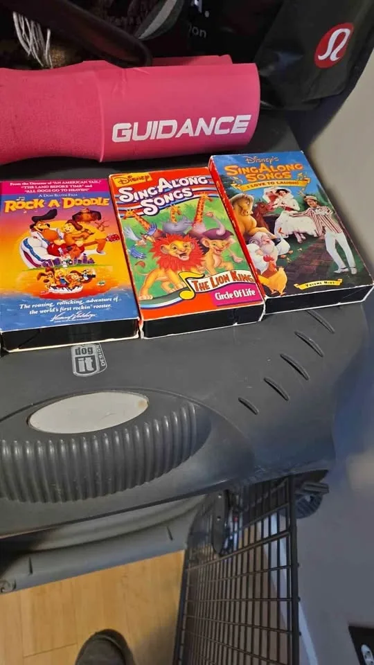 Disney sing along movies vhs 5 different ones $3 each all $12 thumbnail