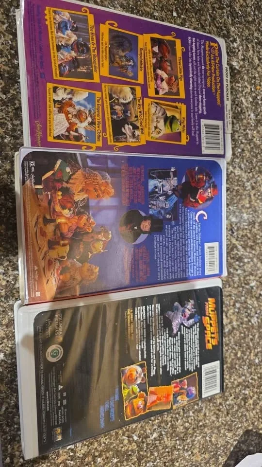 The Muppets vhs movies - including a Xmas movie image indicator(3)