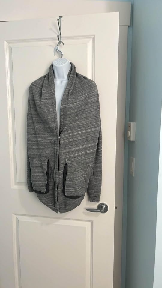 TNA sweater size xs - photo 4