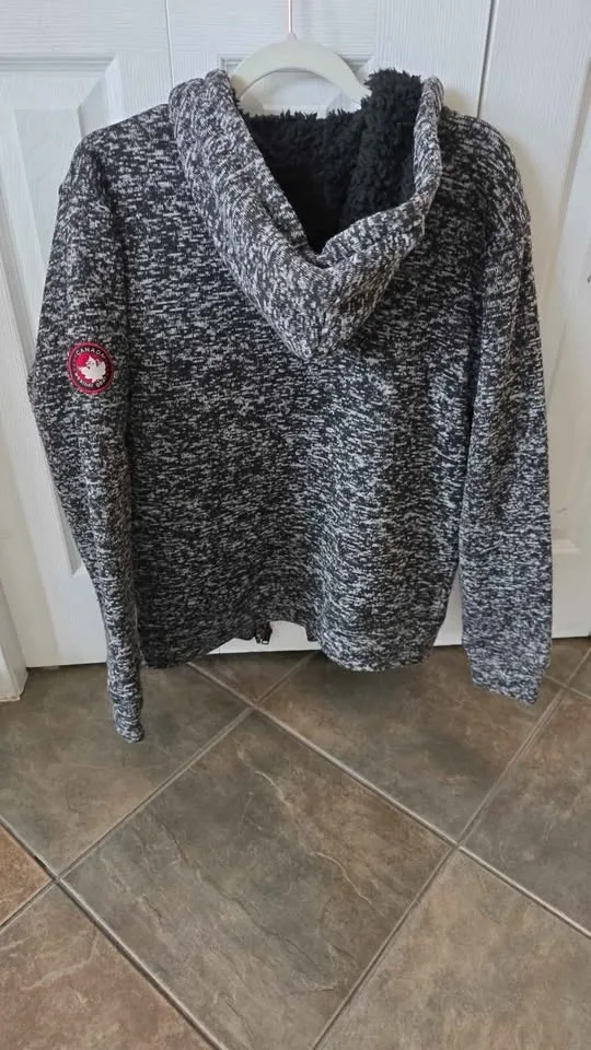 Ladies M Canada Weather gear full zip Sweater fleece lined  supe image indicator(3)