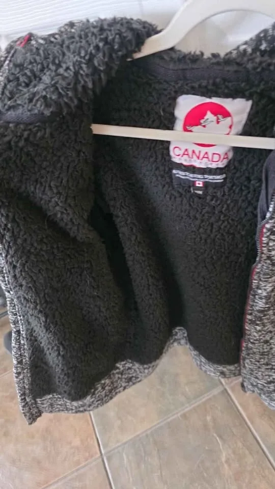 Ladies M Canada Weather gear full zip Sweater fleece lined  supe image indicator(4)