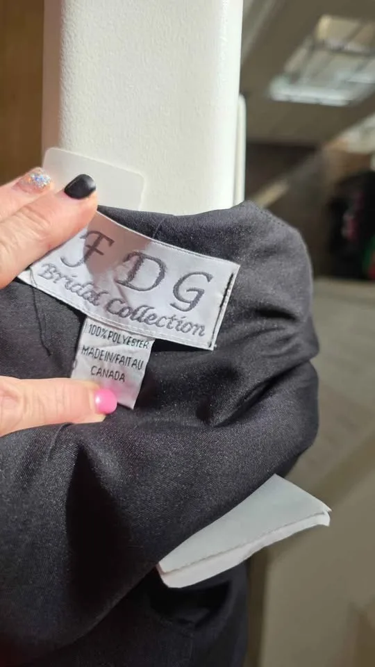 Sz 8 Top and Skirt set NEW image indicator(7)