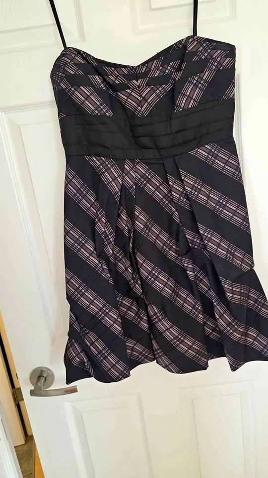 Sz 10 BCBG MAXAZRIA strapless dress new thumbnail