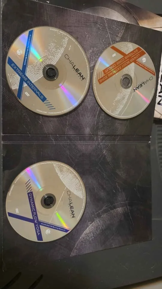 Chalean extreme workout set plus the bonus fat burning 3 dvd set image indicator(3)