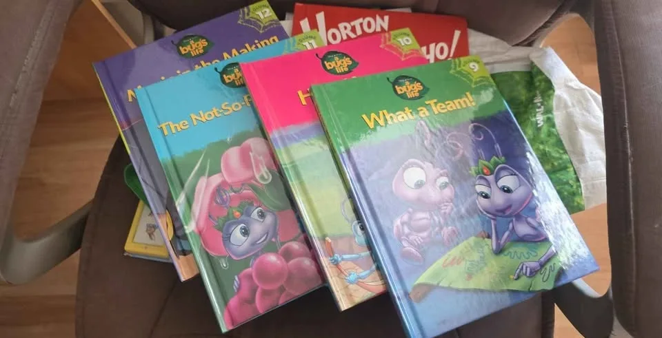 Disney's A bug's life 12 hardcover books series NEW image indicator(2)