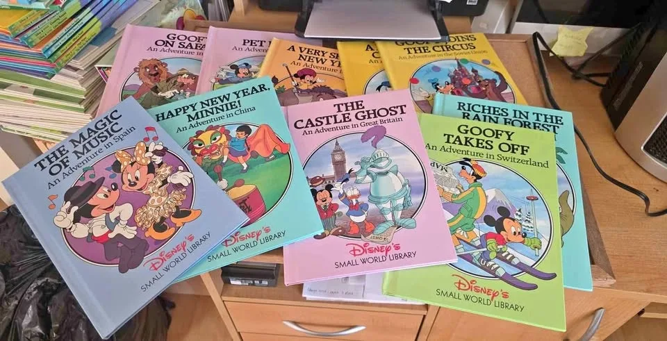 Disney's small world library- 10 hardcover books thumbnail