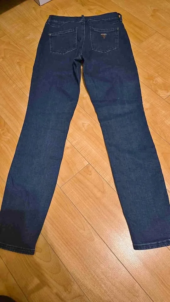 Guess sz 25 ladies jeans thumbnail