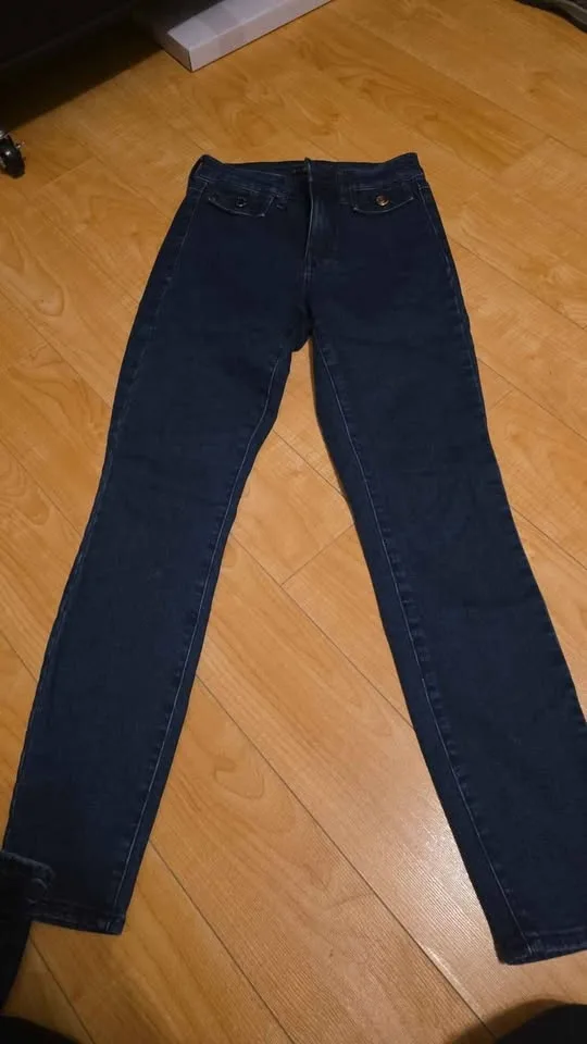 Guess sz 25 ladies jeans image indicator(3)