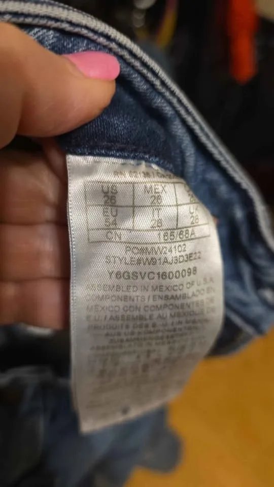 Guess ladies sexy curve jeans sz 26 image indicator(3)