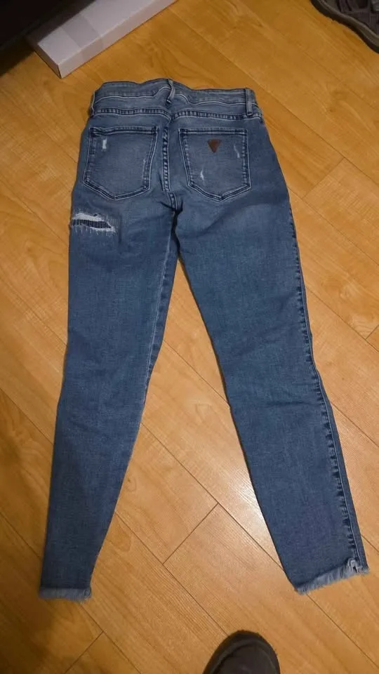 Guess ladies sexy curve jeans sz 26 image indicator(4)