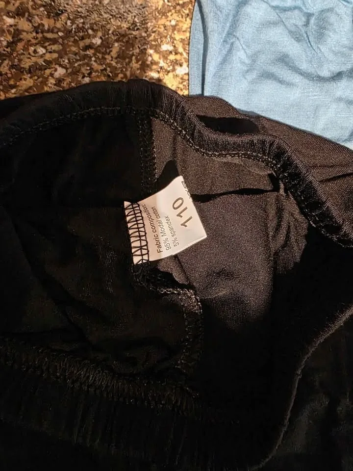 Girls leggings sz 4- NEW $5 for all image indicator(2)