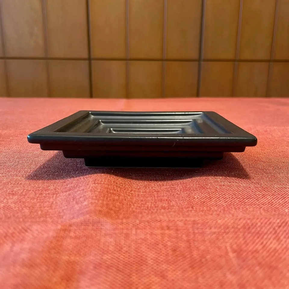 Black Ceramic Decorative Square Plate image indicator(5)