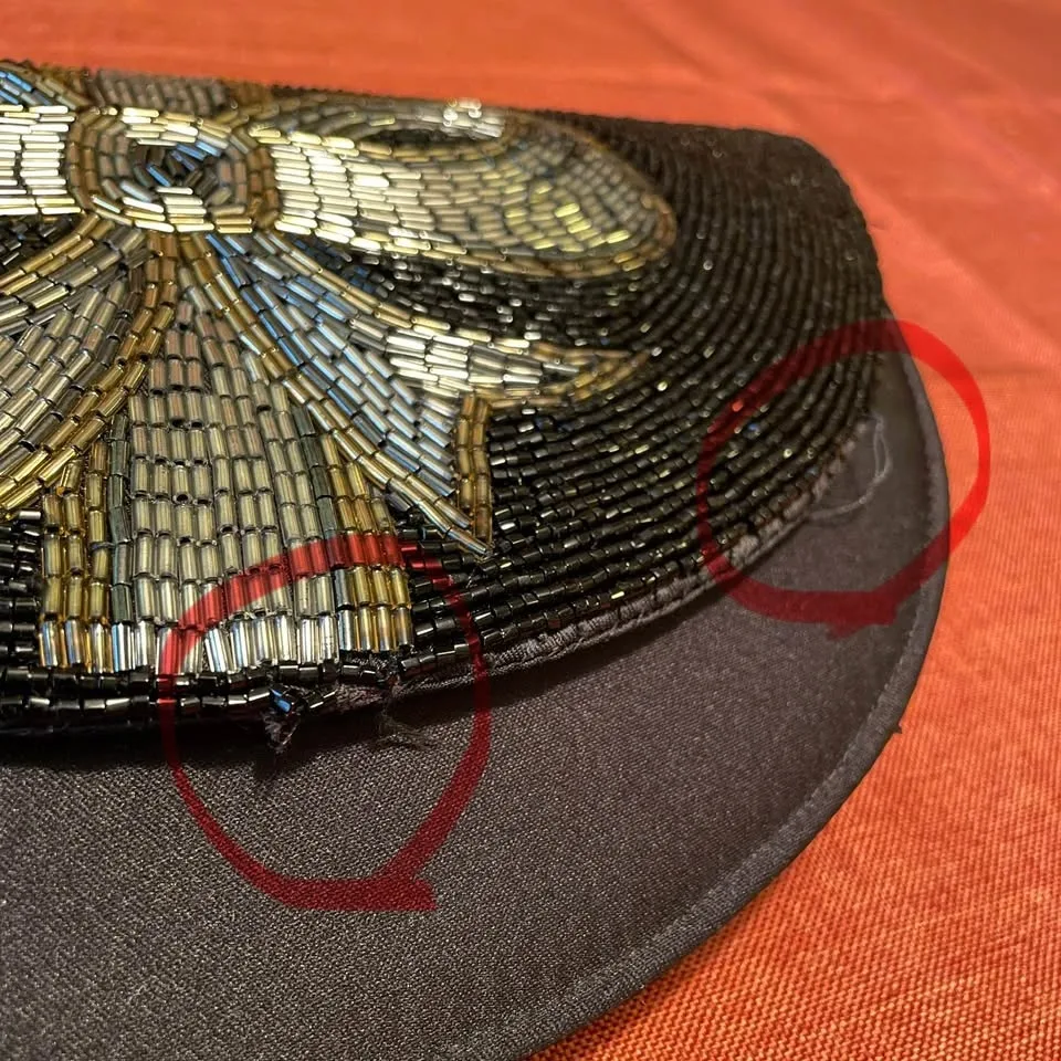 80s TOWANNY Beaded Purse with Bow Design image indicator(9)