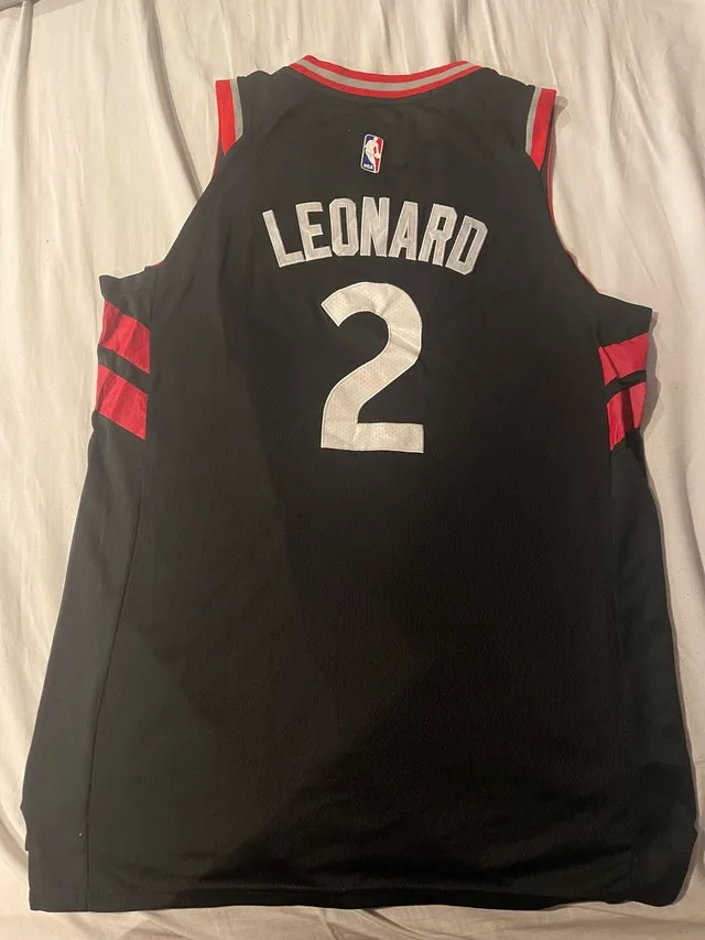 Kawhi Leonard Statement Swingman Jersey Black Lg image indicator(2)