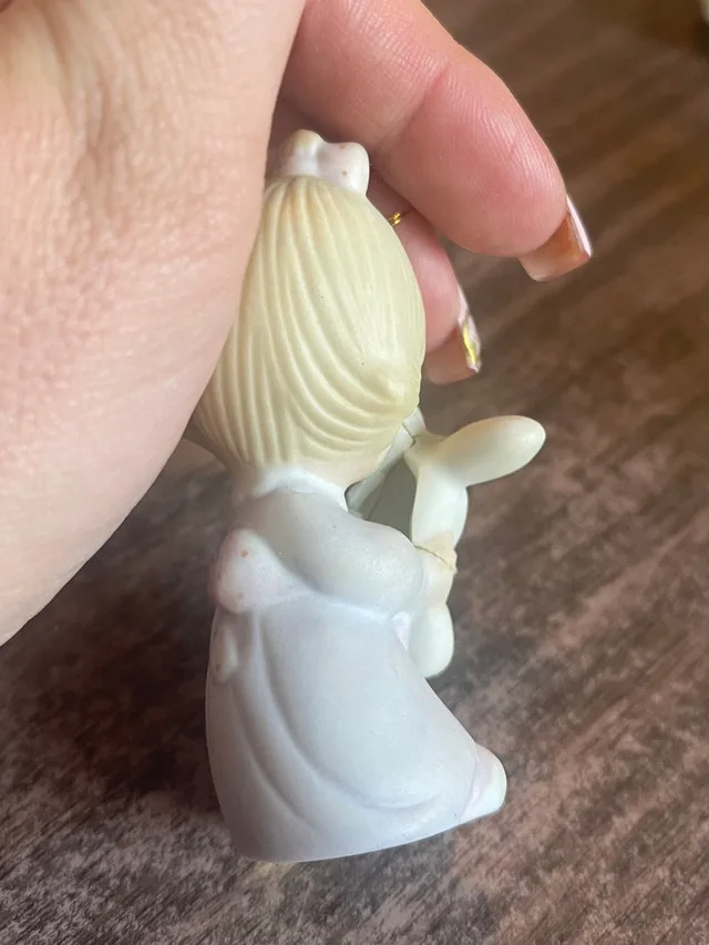 Presious Moments “Baby’s First Christmas” Ornament image indicator(2)