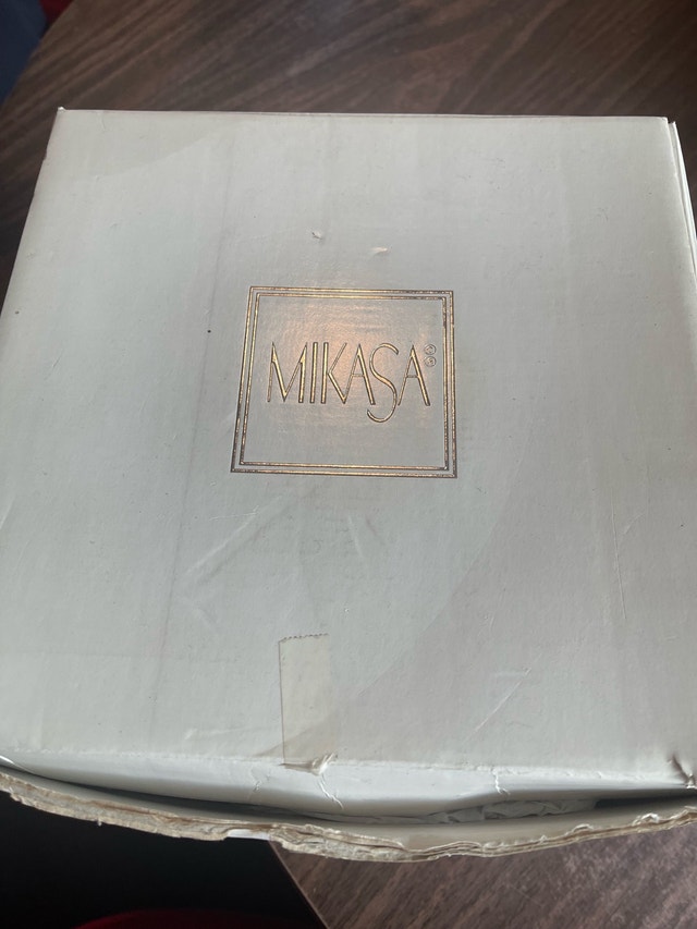Mikasa Whirlwind Crystal Bowl 8 1/2" - photo 3