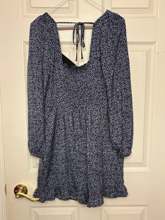 DYNAMITE Blue leopard dress print image indicator(6)