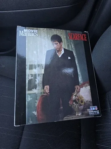 Scarface Tony Montana Figure – McFarlane Toys Movie Maniacs image indicator(2)