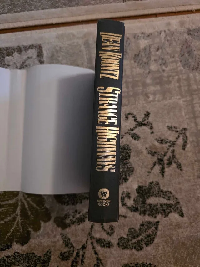 Dean Koontz Strange Highways image indicator(3)