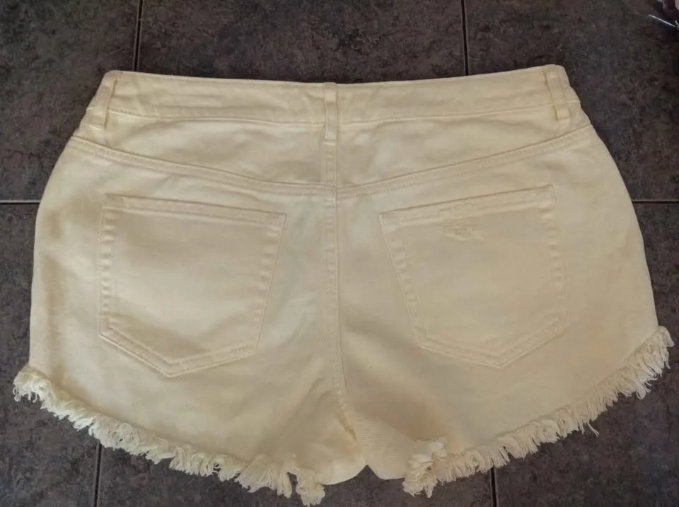 Yellow shorts waist 27 pacsun image indicator(2)