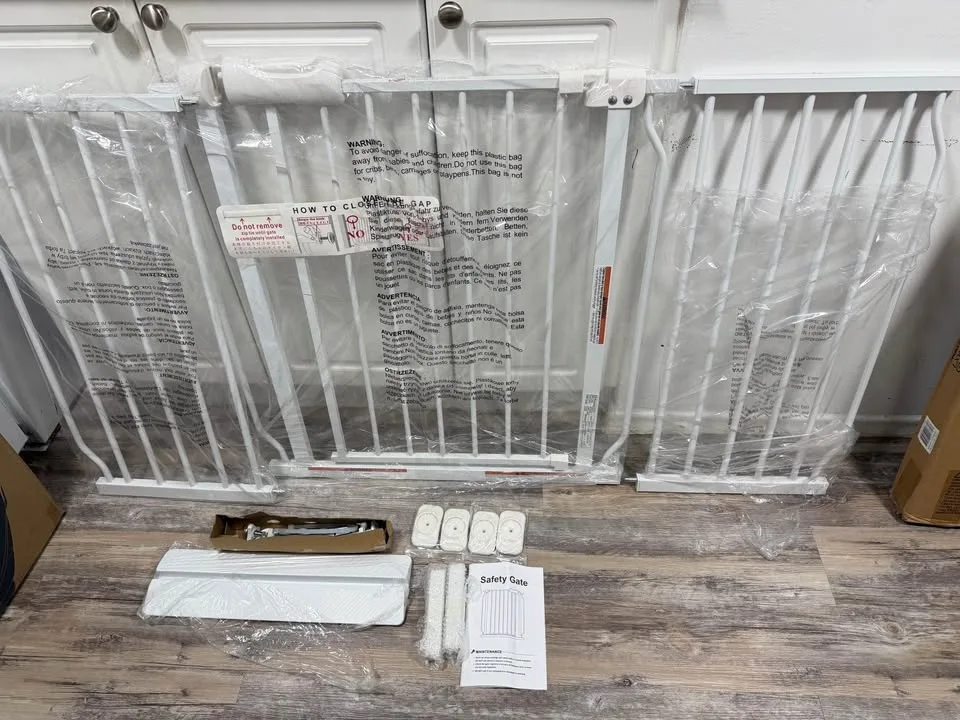 hBaby Gate Extra Wide Pressure Mount 57.48-62.20in White image indicator(5)