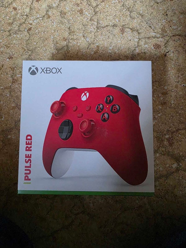 (New Factory Sealed) Xbox X/S Controller Sealed
