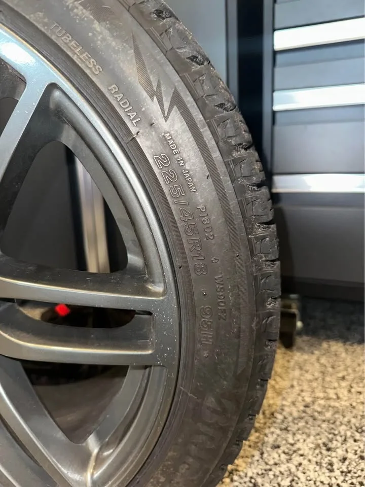 Winter tire size 18 with rim image indicator(2)