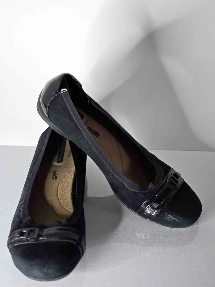 Clark's Black Suede Flats US 10 W - Barely Used