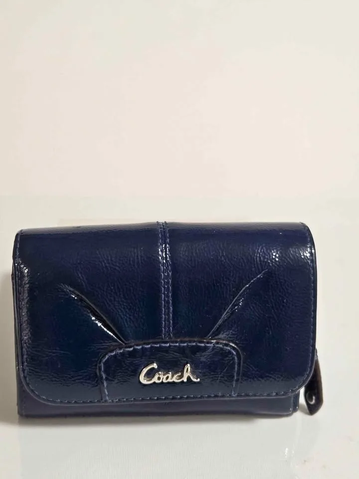 Authentic Coach Ashley Trifold Wallet