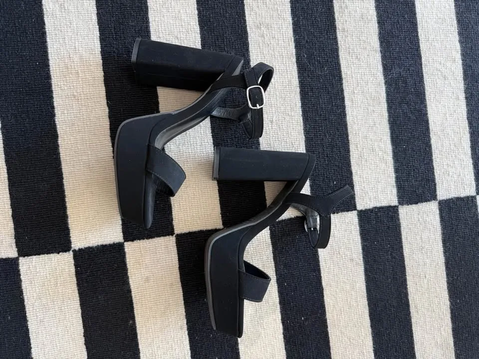 Call It Spring Gretchen Platform Heeled Sandal image indicator(5)