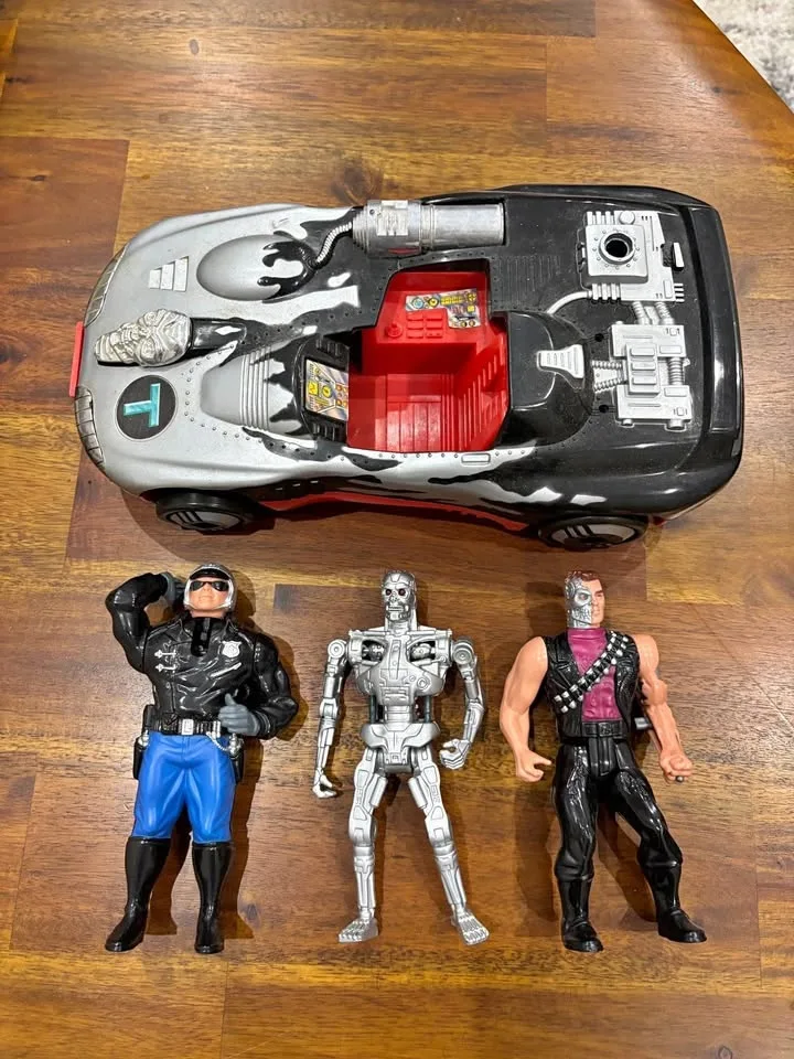 Rare Terminator 90s Action Figures and Car