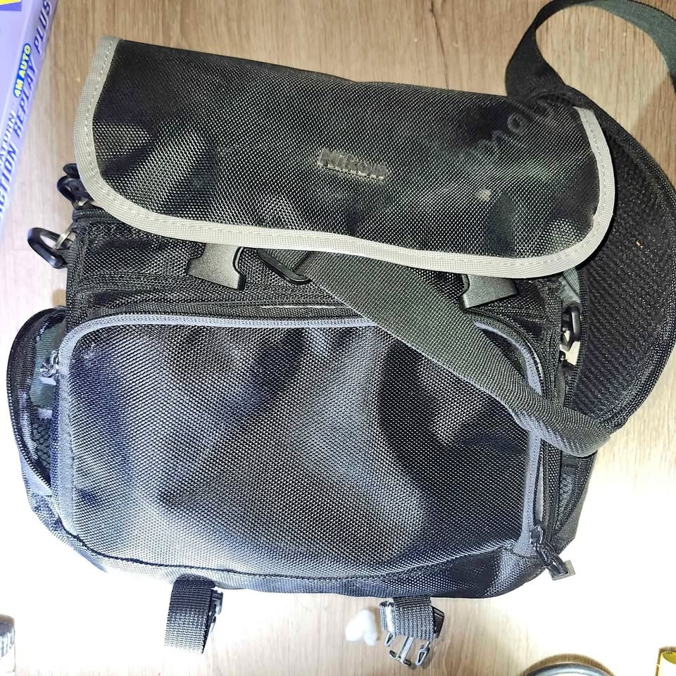 Nikon D3200 with lenses, accessories & bag $800