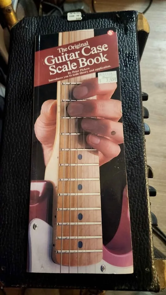 90s Fender Strat Guitar w/ Peavey Amp & Chord Book image indicator(6)