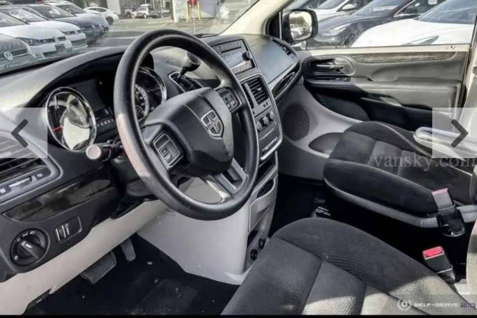 2016 Dodge Caravan image indicator(4)