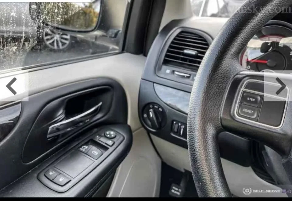 2016 Dodge Caravan image indicator(7)