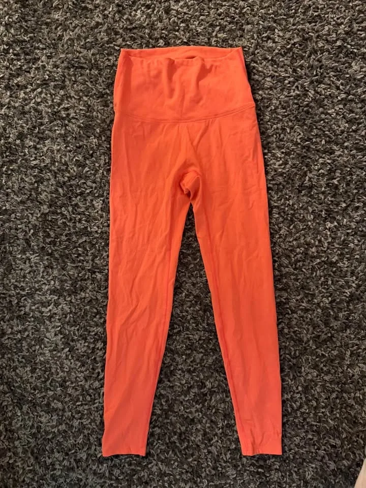 Bare Activewear size S image indicator(2)