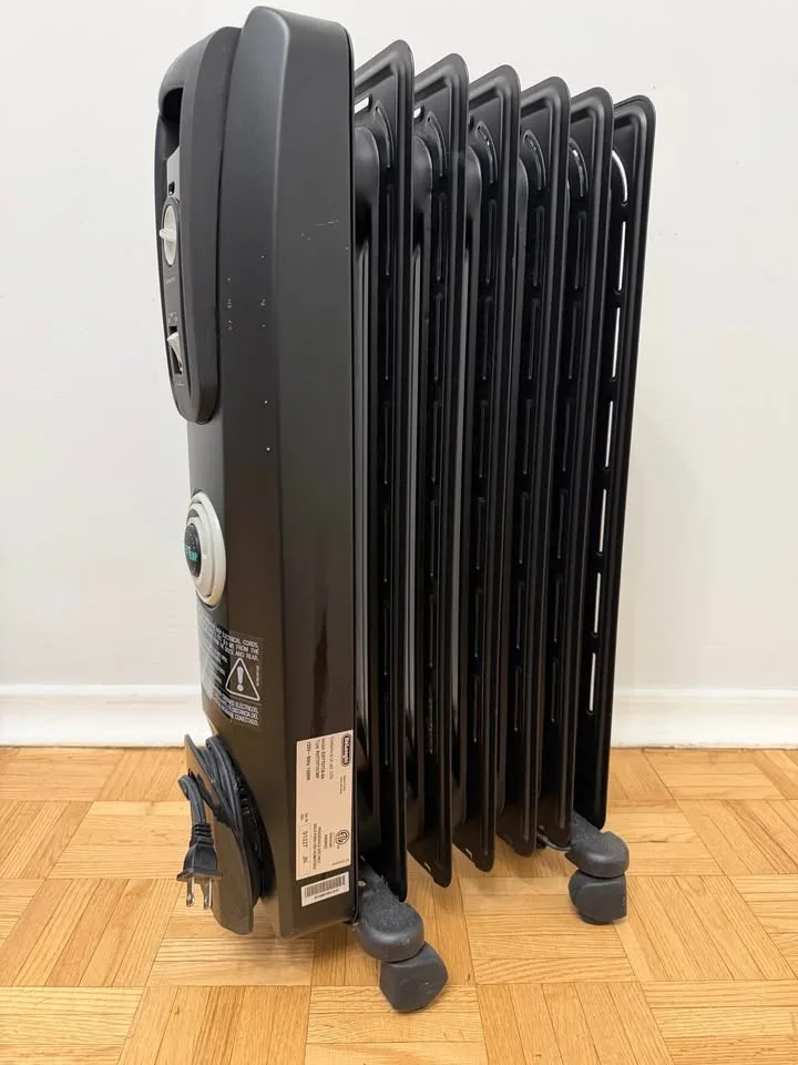 Yard Sale - Moving - Everything must go image indicator(2)