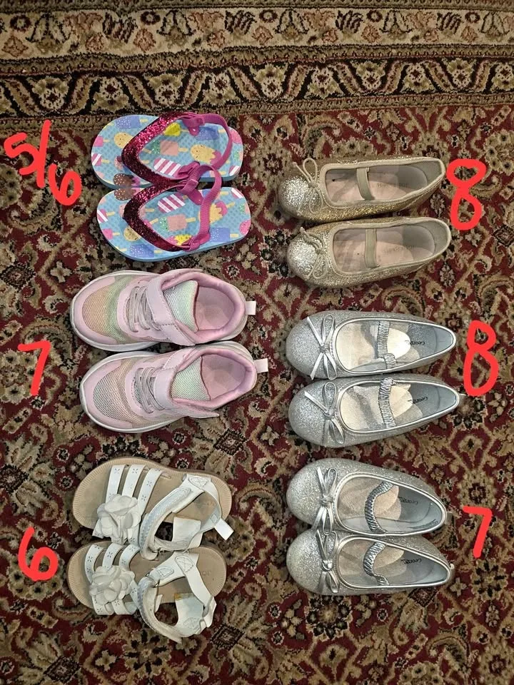 Toddler girls shoes  Size 5-8