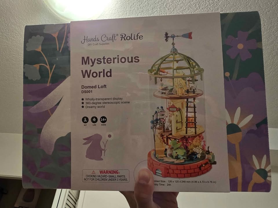 Rolife Sakura Densya Book Nook DIY Model Kit - photo 3